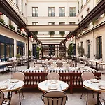 Maison Delano 5*