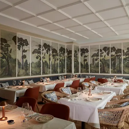 Maison Delano מלון