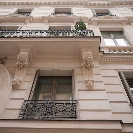 Maison Delano Hotel