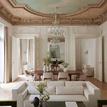 Maison Delano