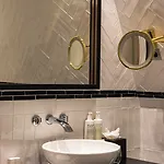 Maison Delano 5*