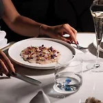 Отель Maison Delano 5*