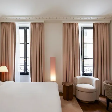Maison Delano 5*