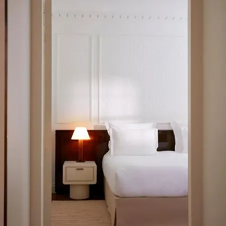 Maison Delano 5*
