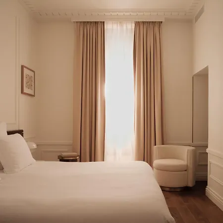 Maison Delano 5*