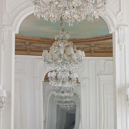 Maison Delano 5*