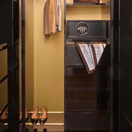 Maison Delano