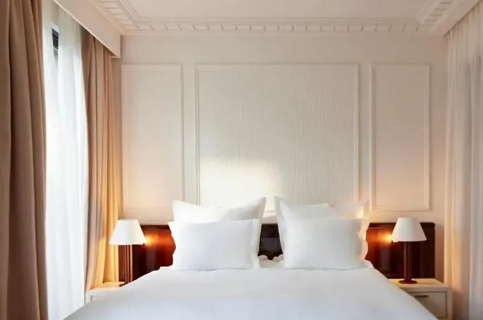 Maison Delano מלון 5*
