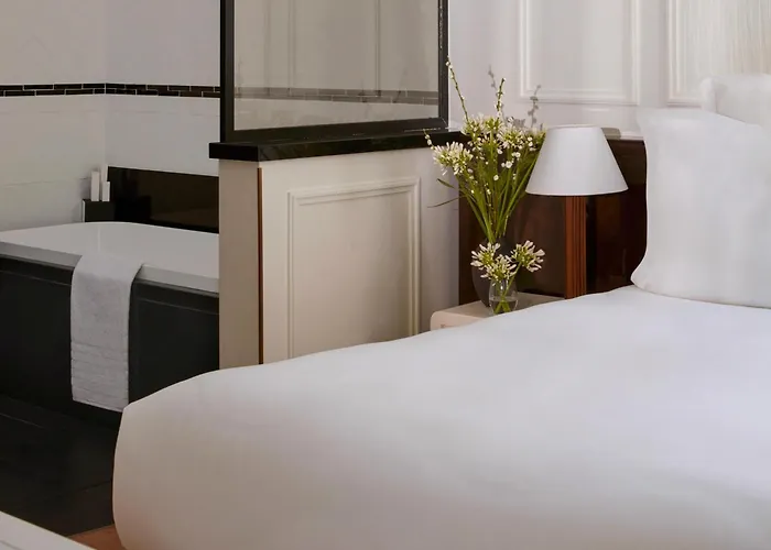 Maison Delano 5*