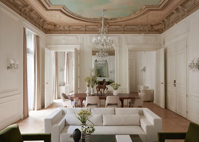 Maison Delano