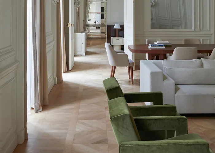 Maison Delano 5*