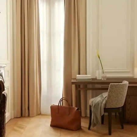 Maison Delano Szálloda