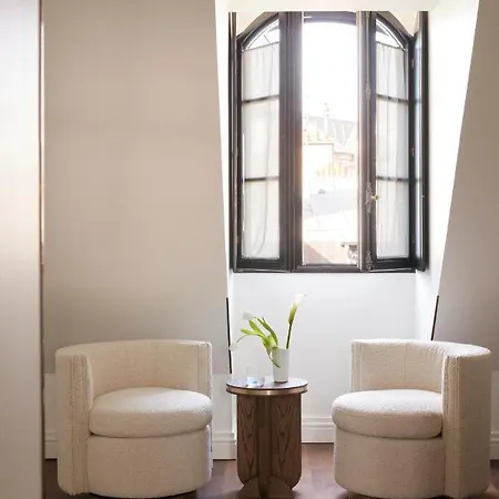 Maison Delano