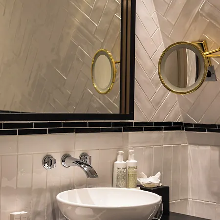 Maison Delano 5*